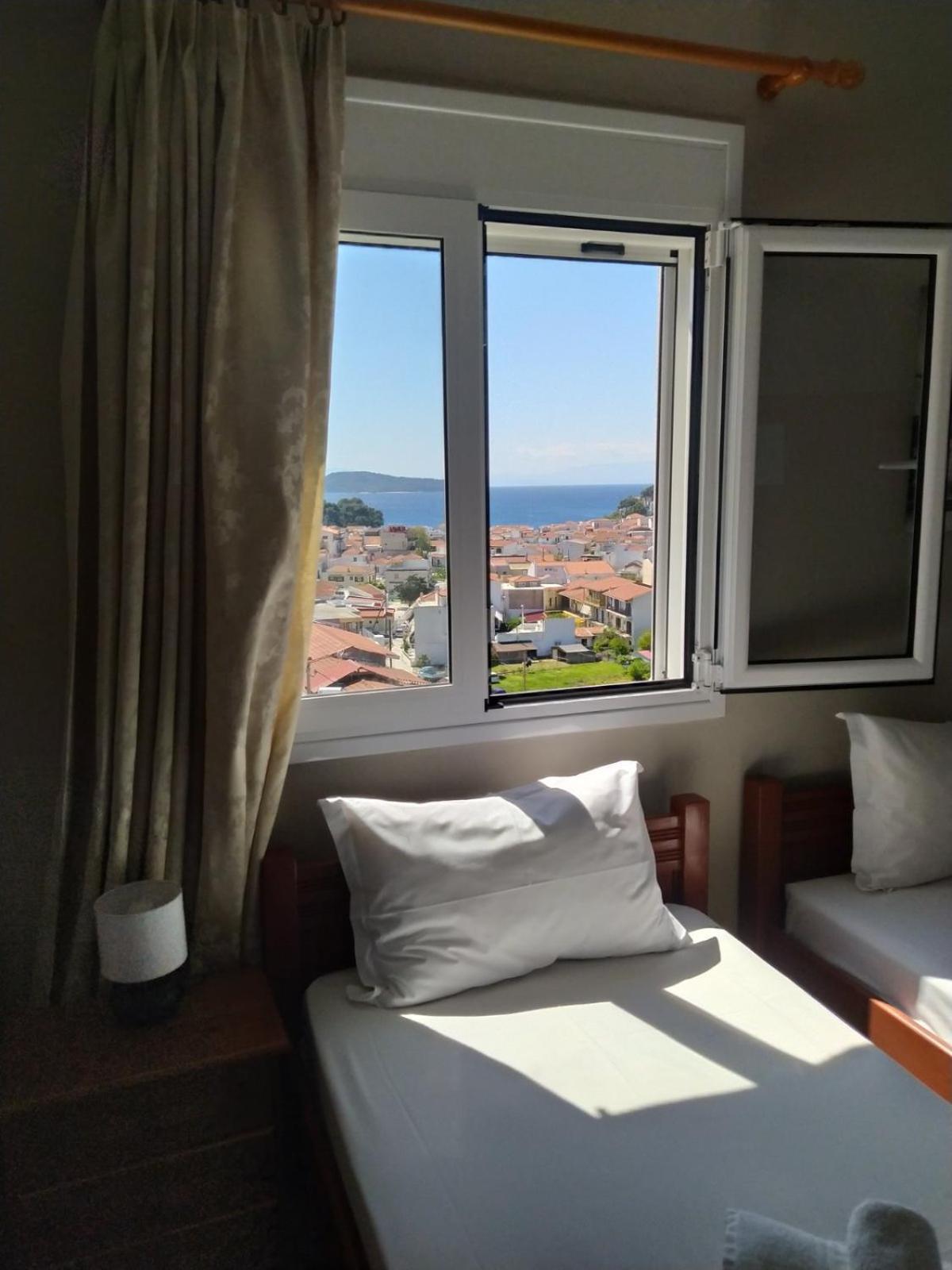 Skiathos Platis House Apartment ภายนอก รูปภาพ